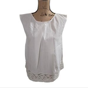 Anagram White Cap Sleeve‎ Pleated Lace Trim Shirt Size Small